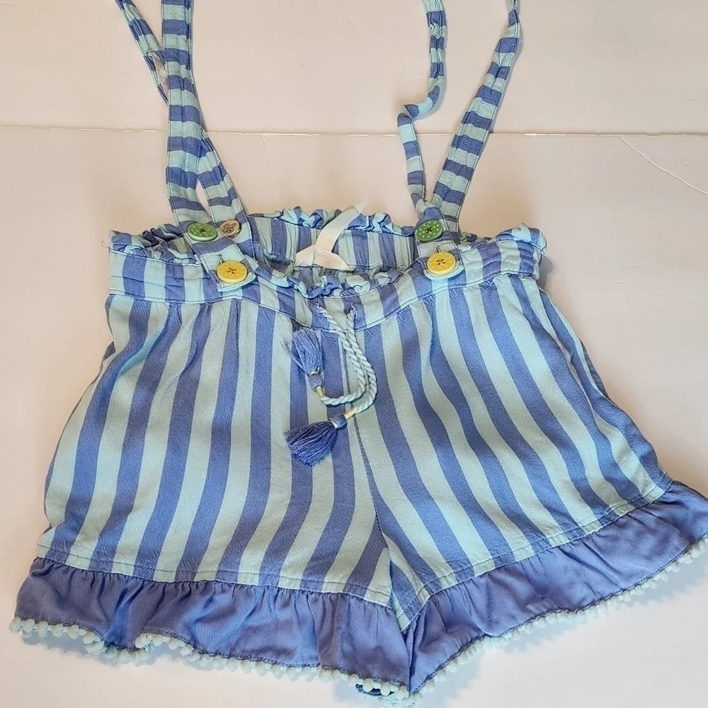 Matilda Jane Ruffle in Suspense shorts size 10